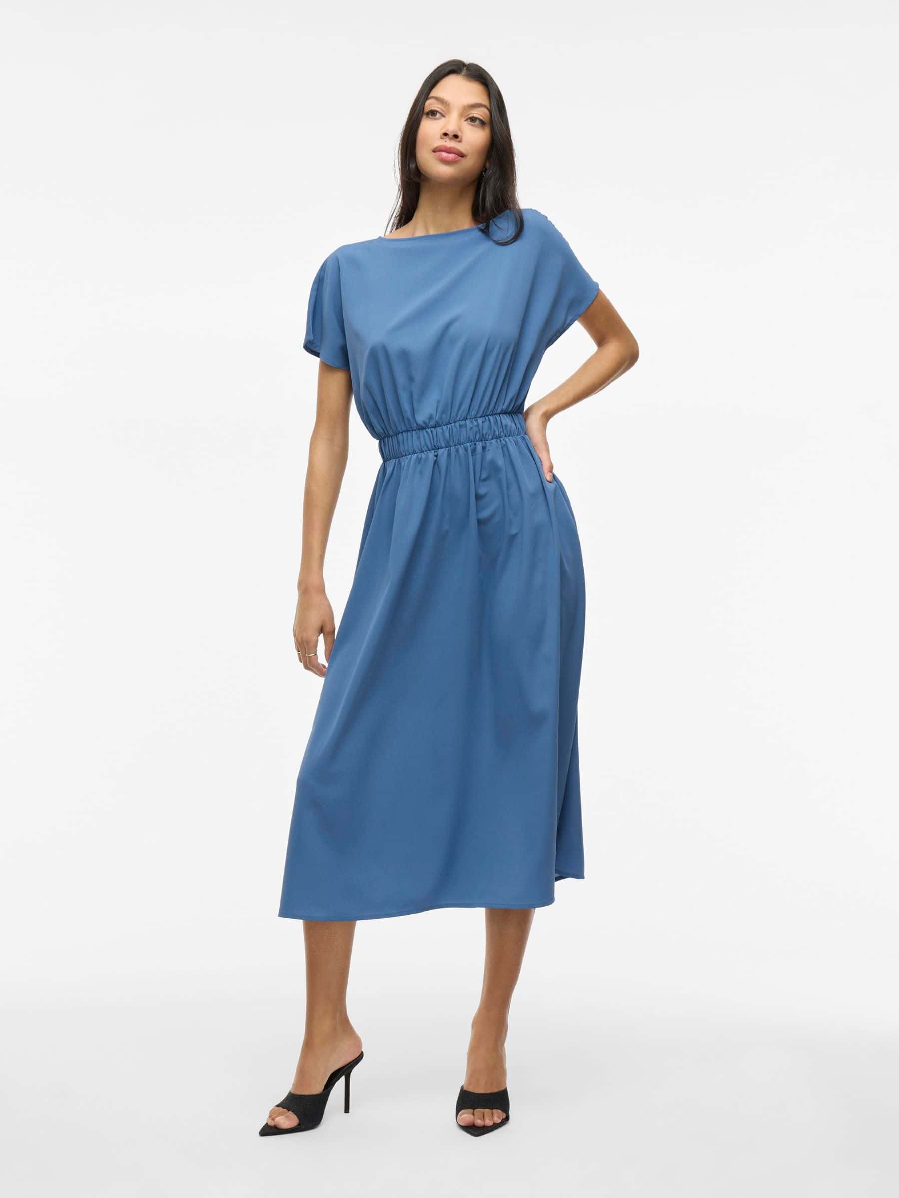 Blå Kortärmad Midiklänning från VILA