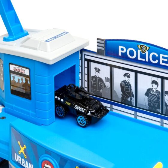 Polisgarage med 2 bilar och helikopter