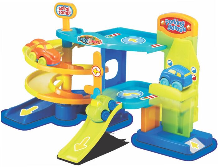 Parkeringshus med tre bilar 18 mån+