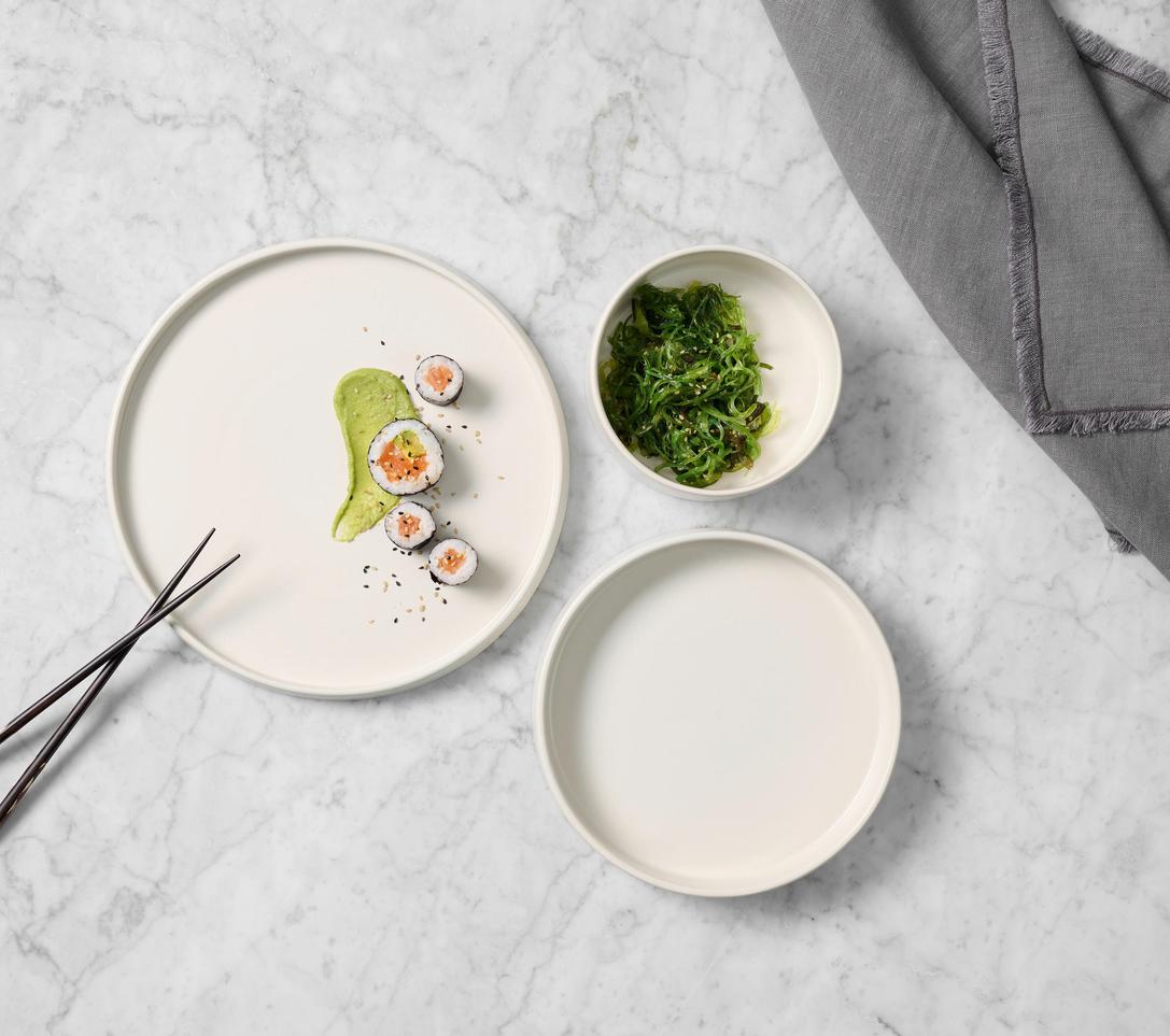 Komplett matservis i vitt porslin