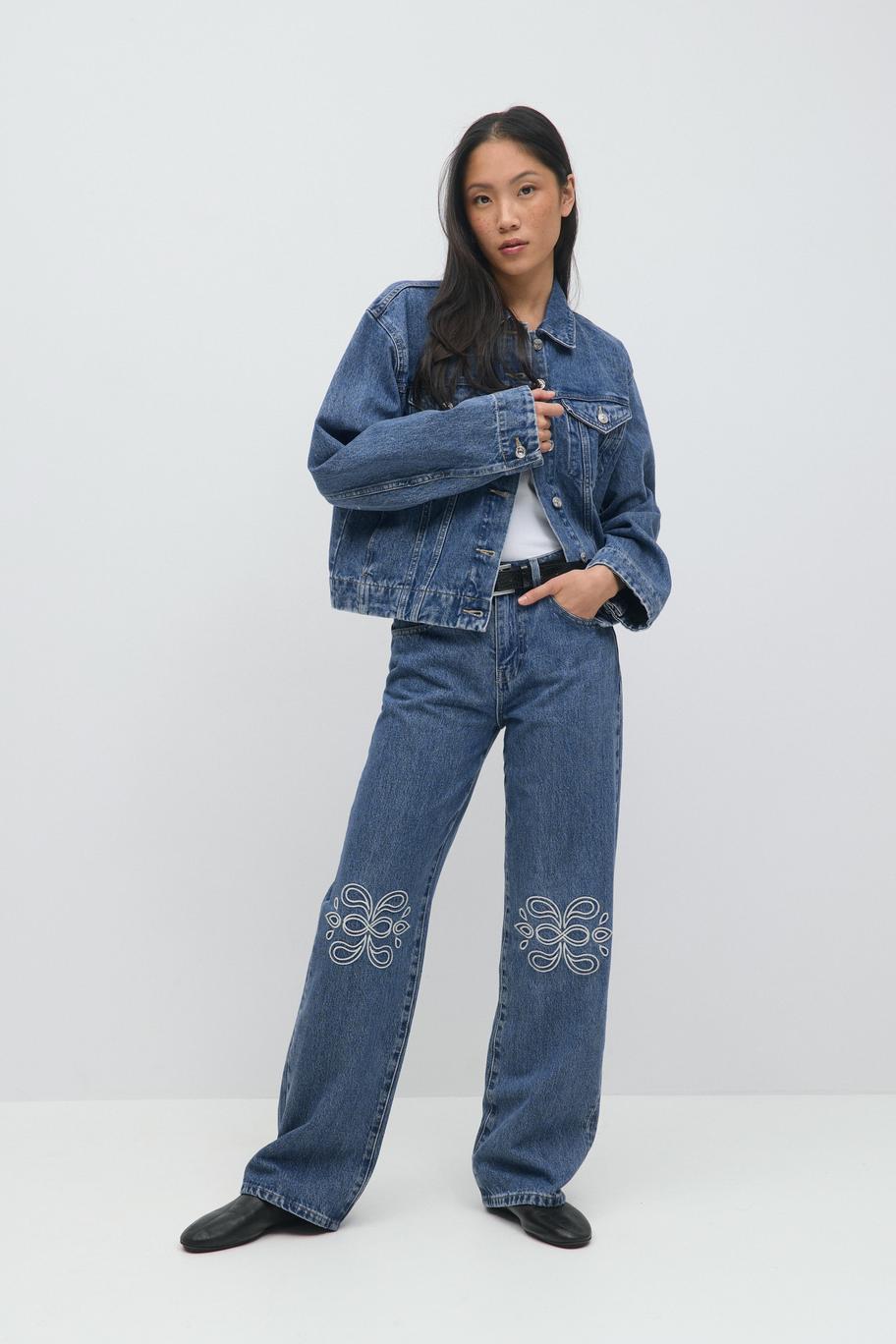 Blå Broderade Jeans för Dam