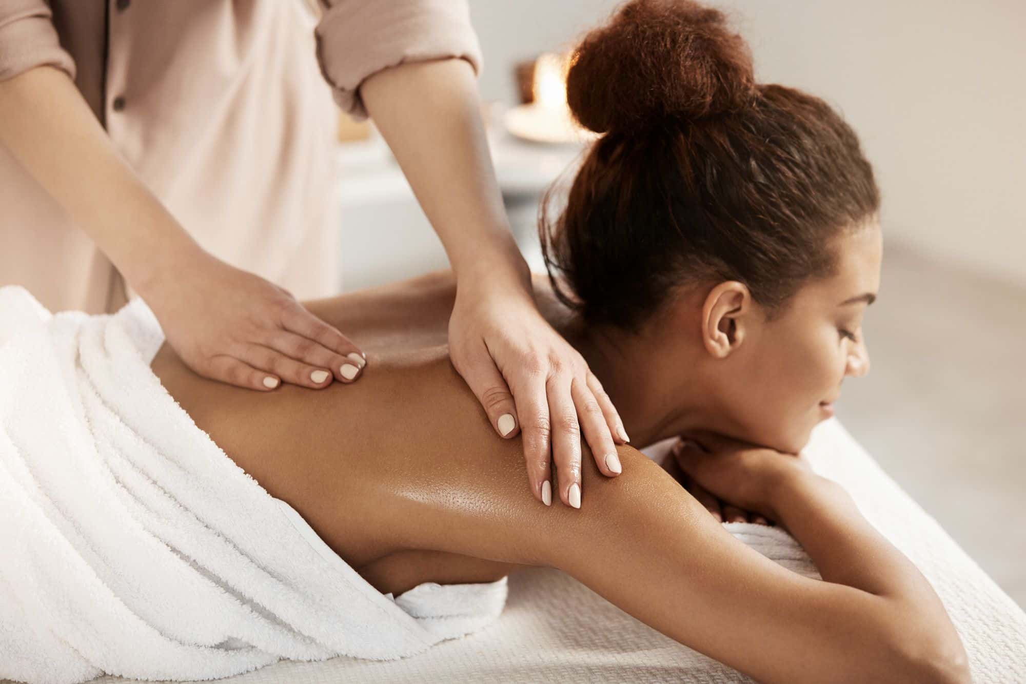 Massage & Akupunktur 70 Minuter 