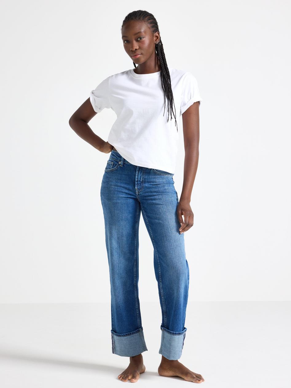 Elegant Finstickad Dam Topp