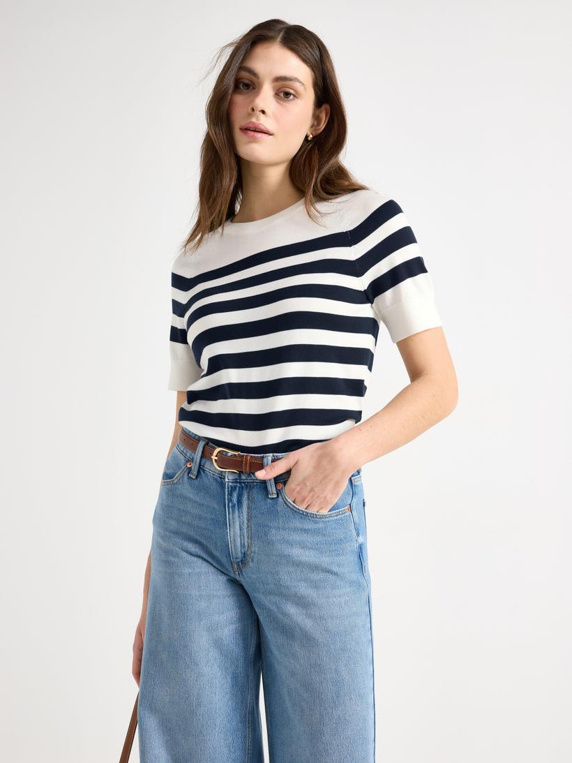 Elegant finstickad damtröja