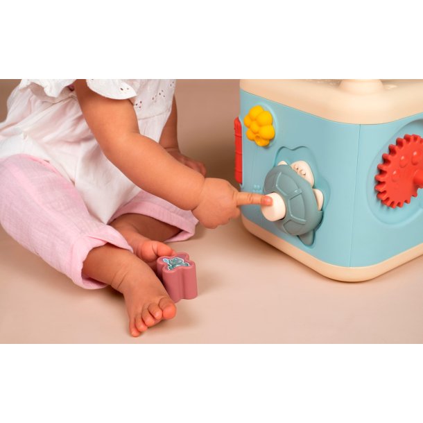 Little Smoby aktivitetskub med 13 funktioner