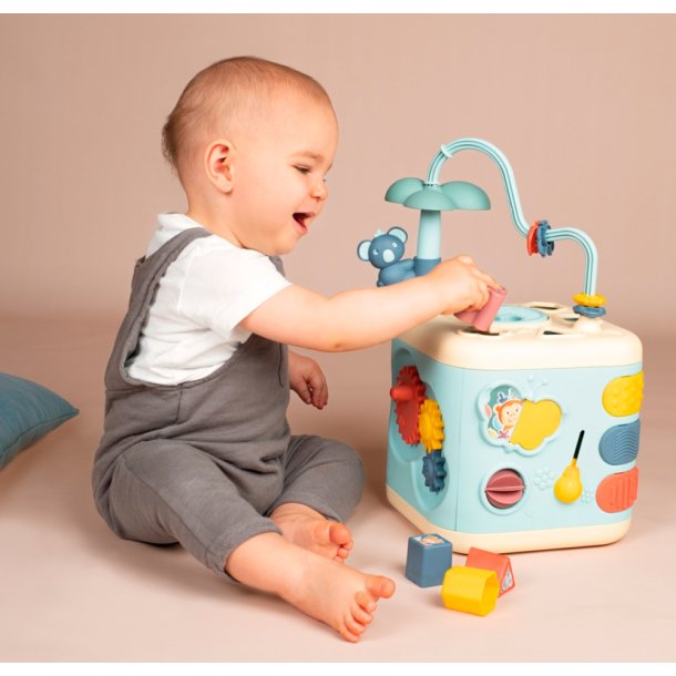 Little Smoby aktivitetskub med 13 funktioner