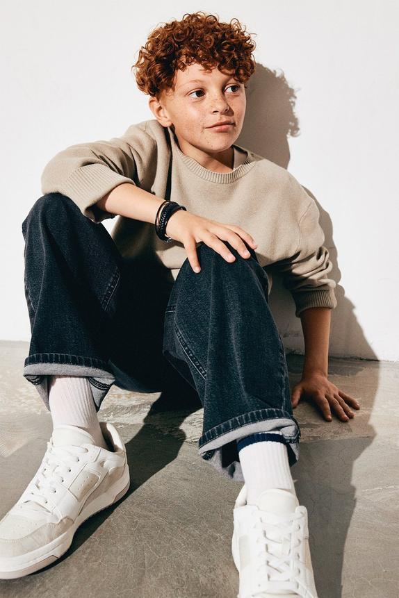 Finstickad mörkbeige pikétröja för barn