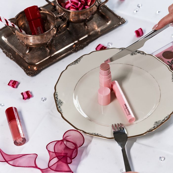 100kr rabatt på julkalender hos Makeup Mekka