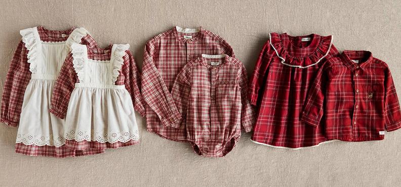 Mörkblå UV-dräkt med sjömanskrage