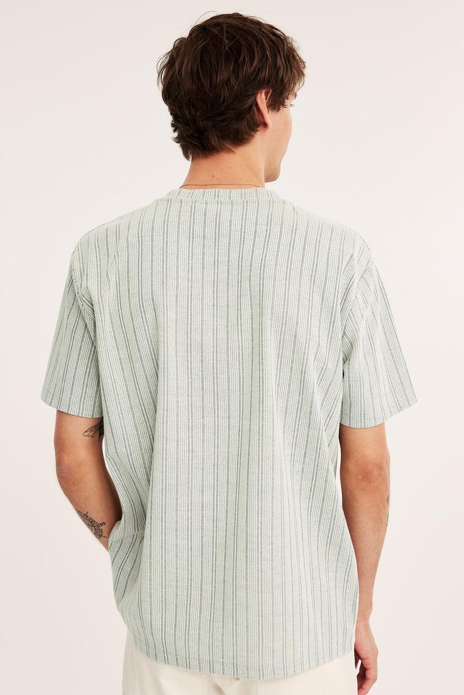 Mönstrad offwhite t-shirt med struktur
