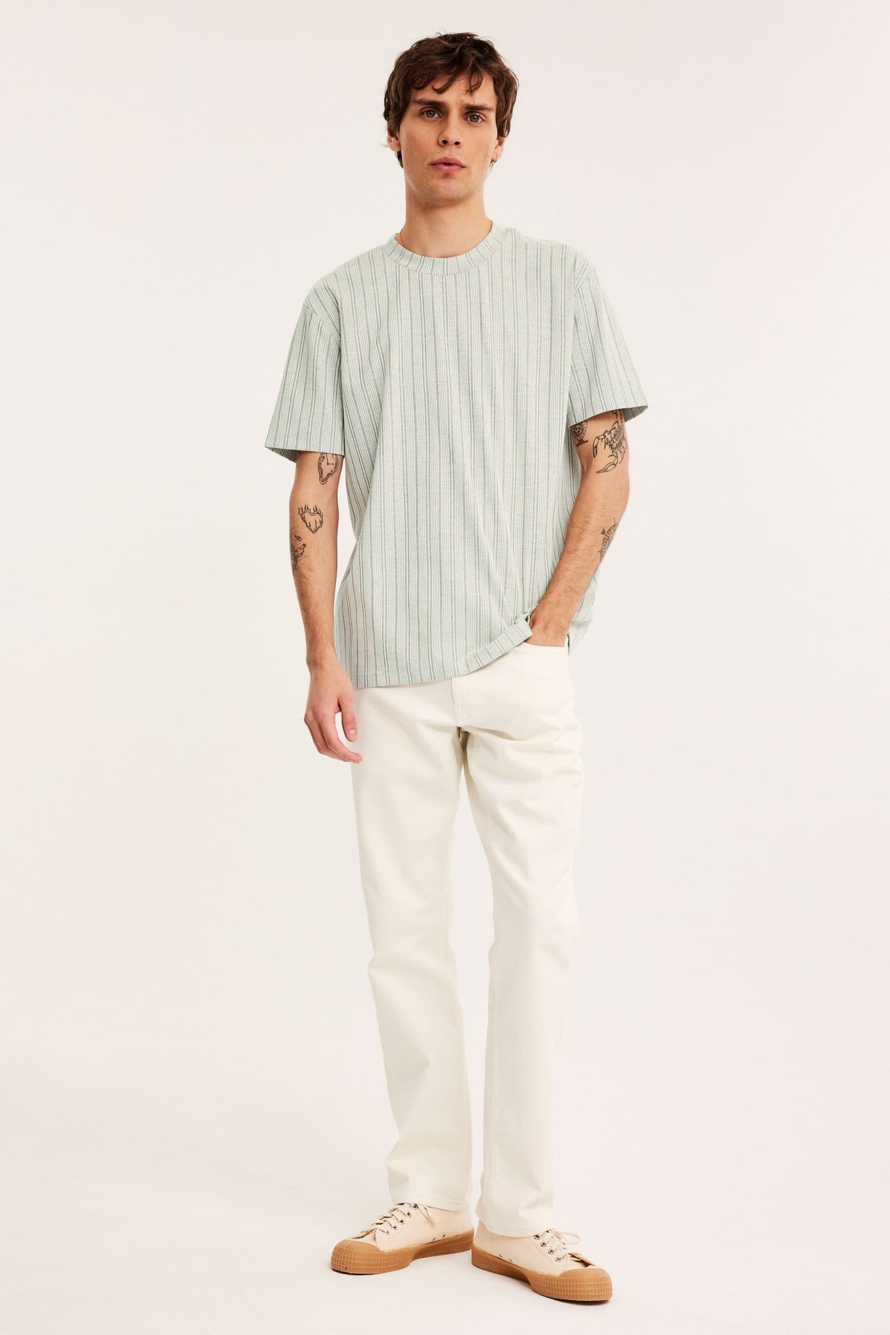 Mönstrad offwhite t-shirt med struktur