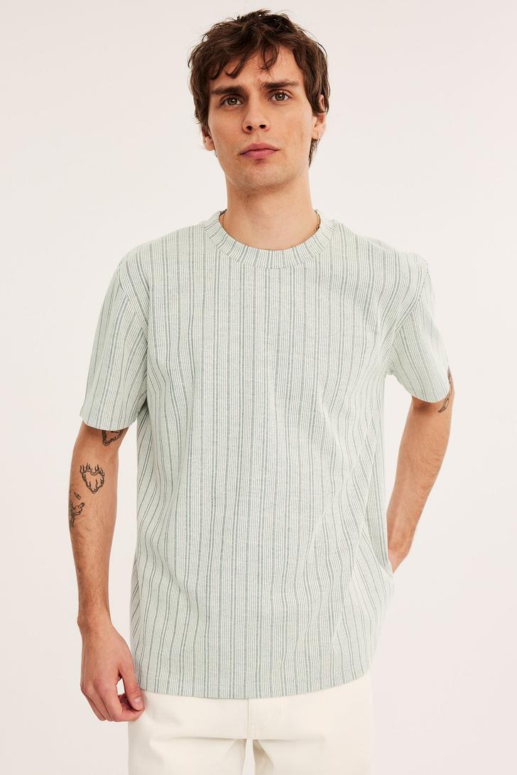 Mönstrad offwhite t-shirt med struktur