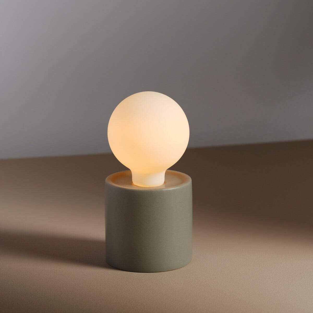 Northlight batteridriven bordslampa med timer