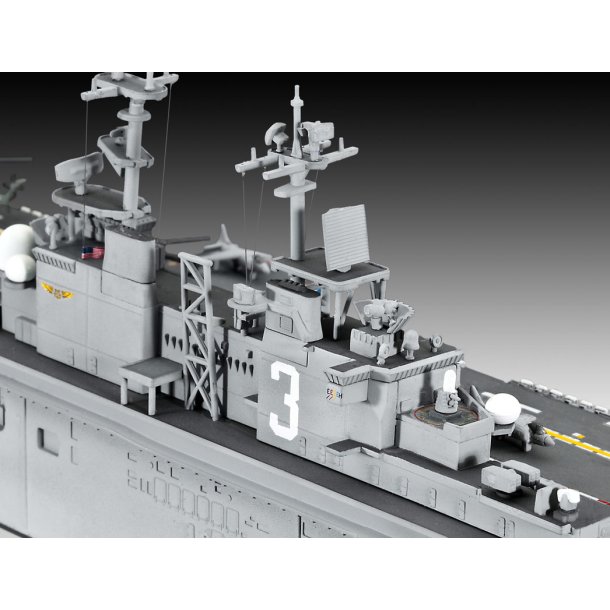 Revell Assault Carrier USS Wasp Model Ship