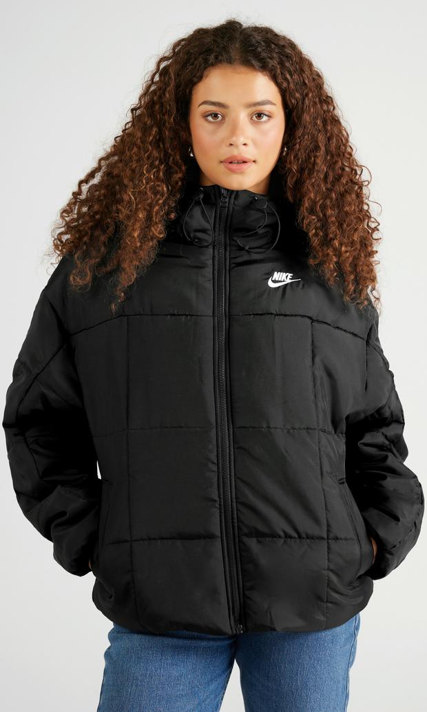 Nike Therma Svart Pufferjacka Dam