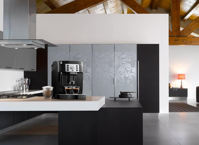 De'Longhi Magnifica S Espresso Machine