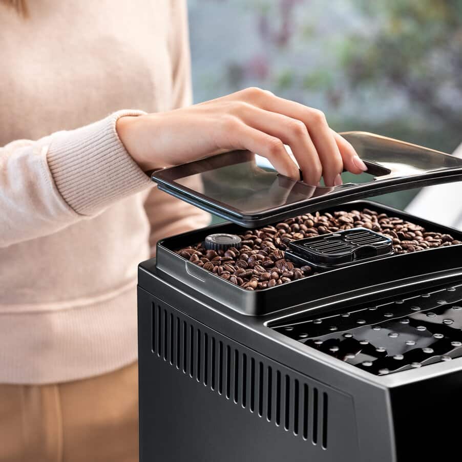 De'Longhi Magnifica S ECAM11.112.B Espresso Machine