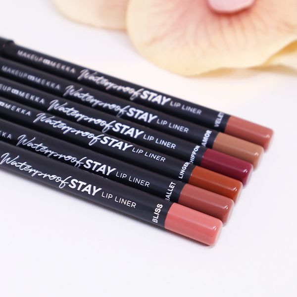 Long-Lasting Waterproof Lip Liner