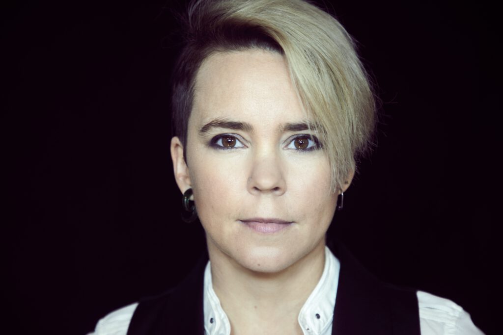 En bit av Bodil Inbunden