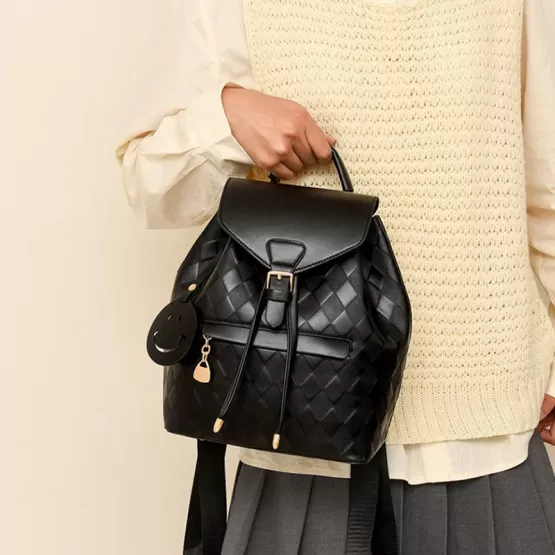 Elegant ryggsäck i PU-läder för vardag