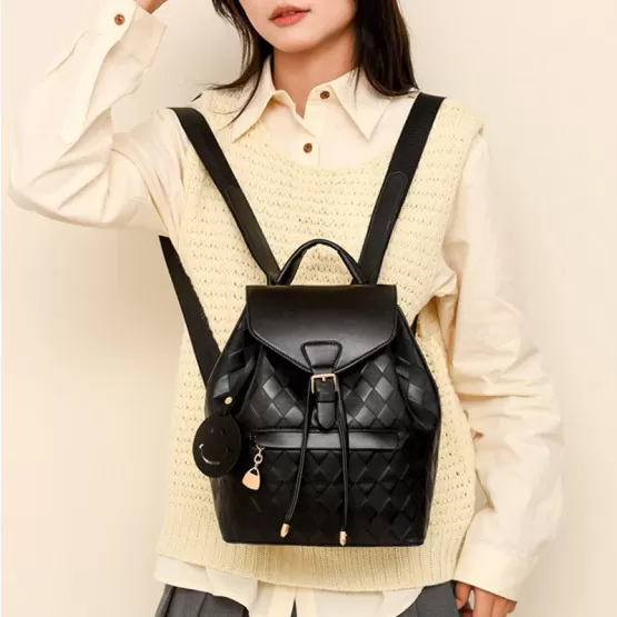 Elegant ryggsäck i PU-läder för vardag