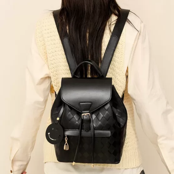 Elegant ryggsäck i PU-läder för vardag