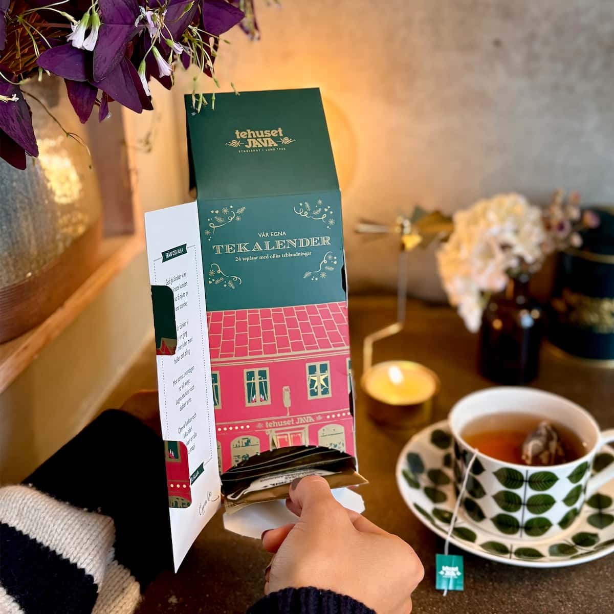 Adventskalender med 24 exklusiva tepåsar