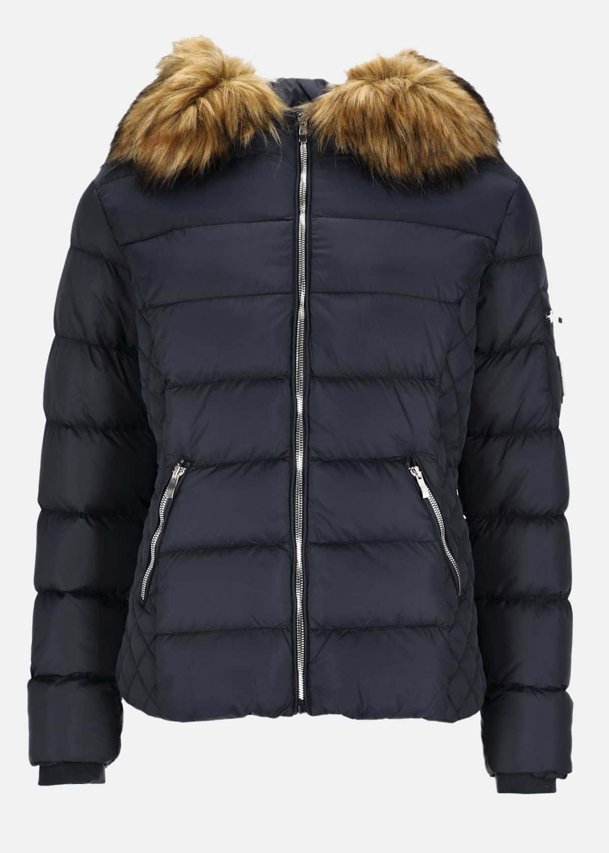 Zara Damjackor från Saint Vincent