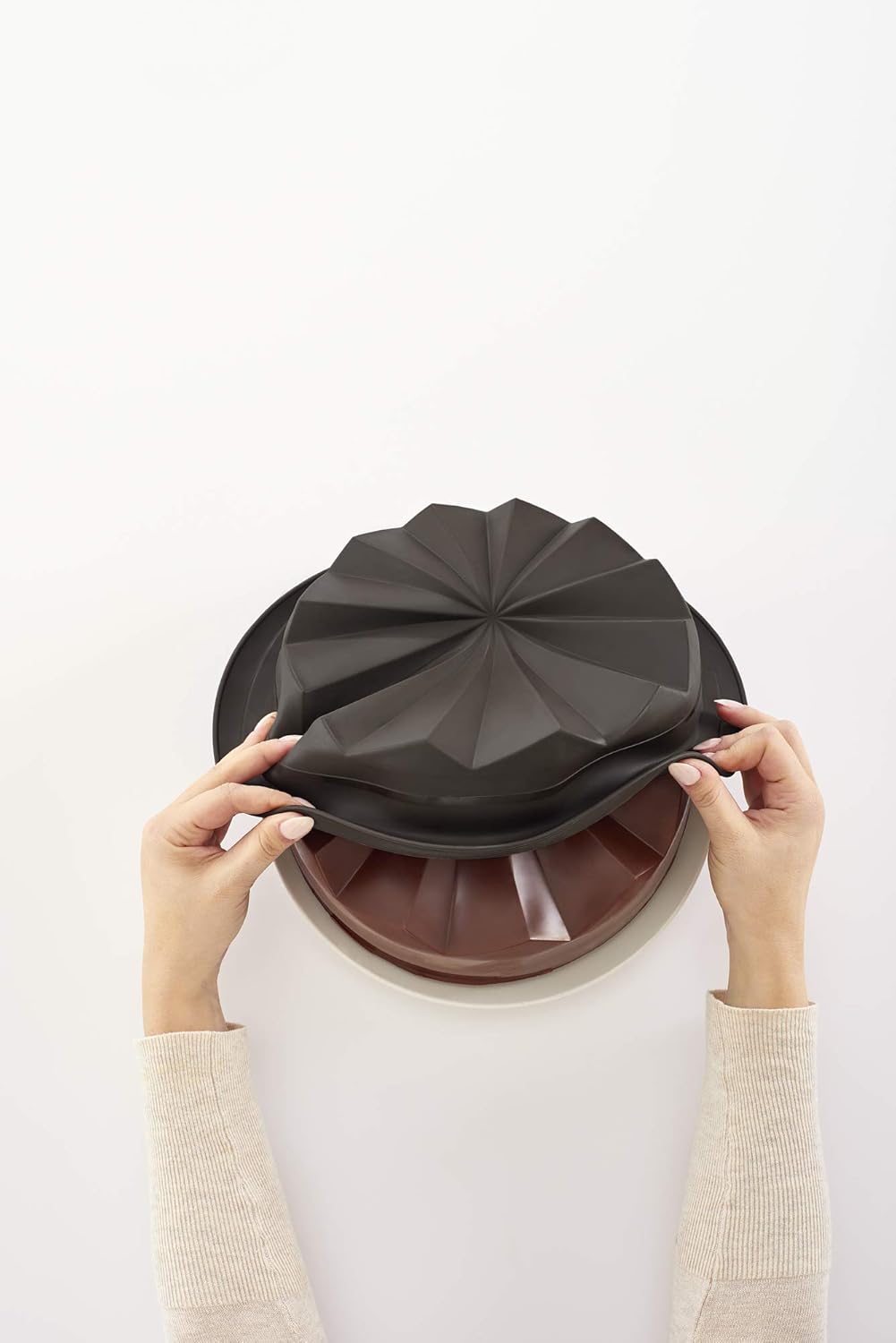 Lurch Flexiform Fine Brown Cake Pan 24 cm.