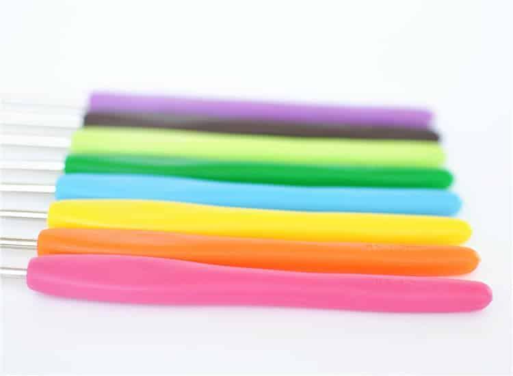 Set med 11 ergonomiska virknålar