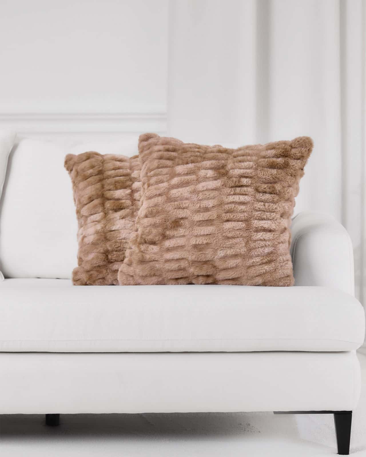 Montana Beige Kudde av Hög Kvalitet