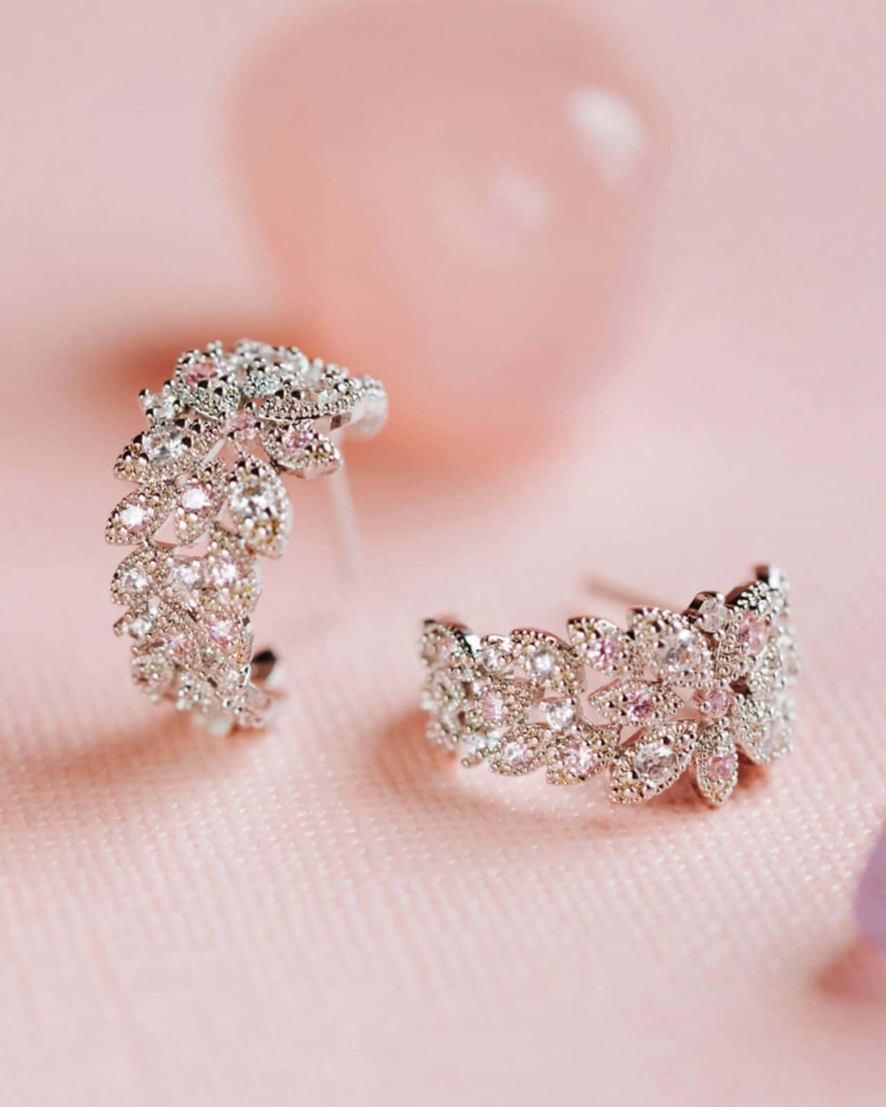 Eleganta Laurel hoops örhängen silver