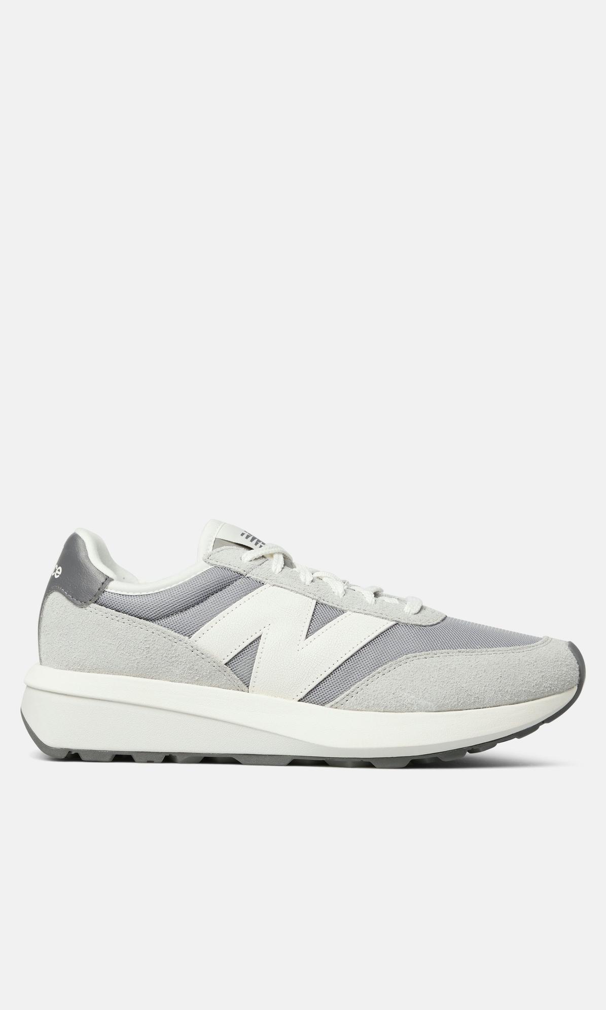 New Balance 370 Ljusgrå Unisex Sneakers