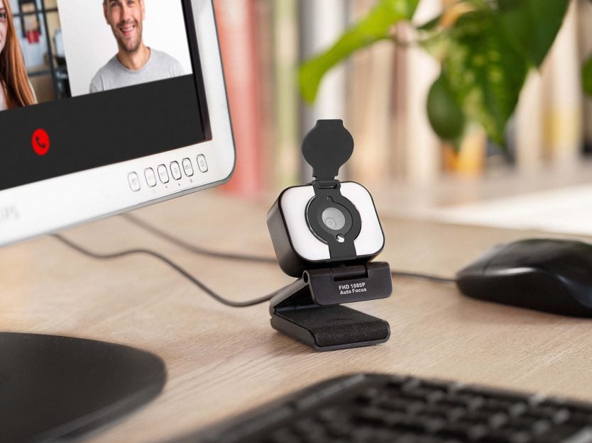 2 el 6 nr med Webcam