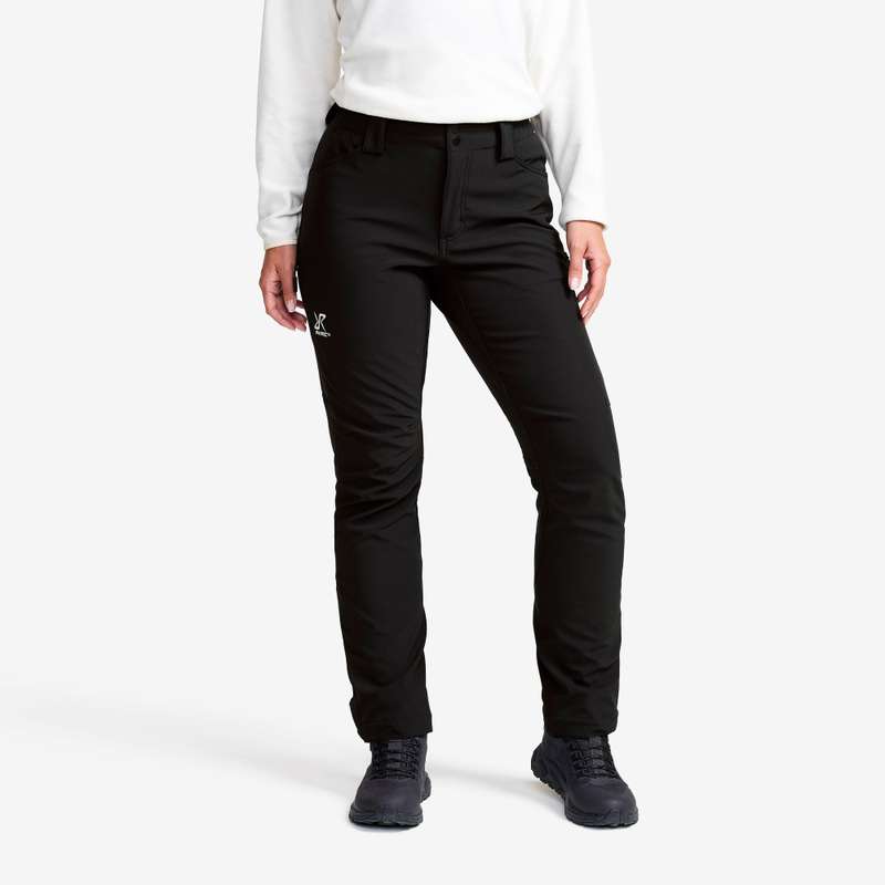 Upp till 60 % rabatt på friluftskläder hos RevolutionRace