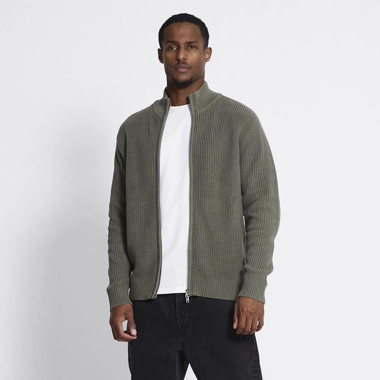 Stickade tröjor för killar