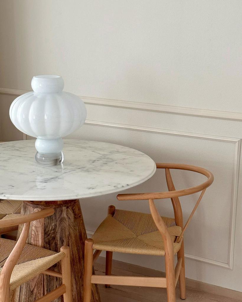 Balloon 08 Vas 30 cm Opalvit