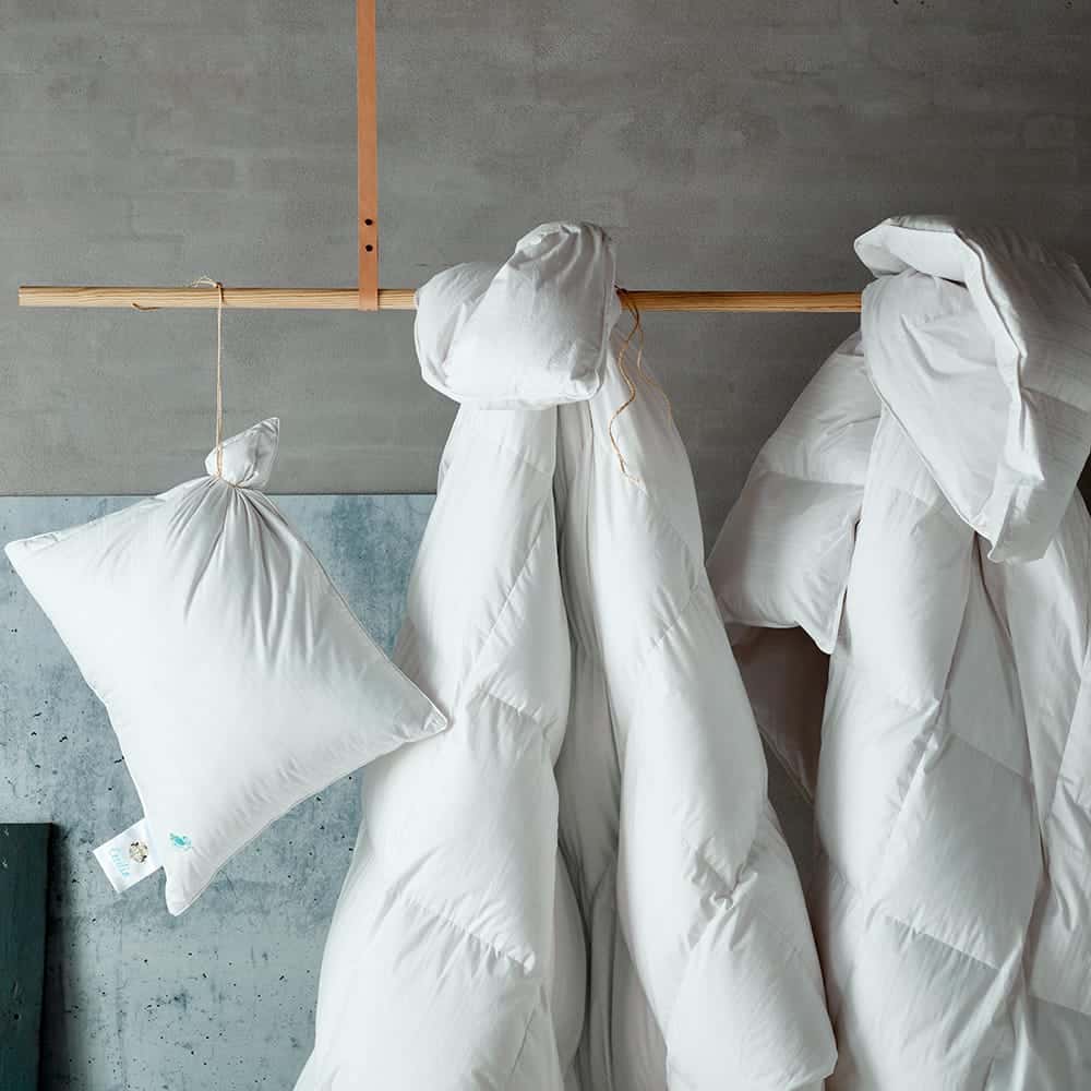 Cecilia Medium Kudde för Sido- och Ryggsömn