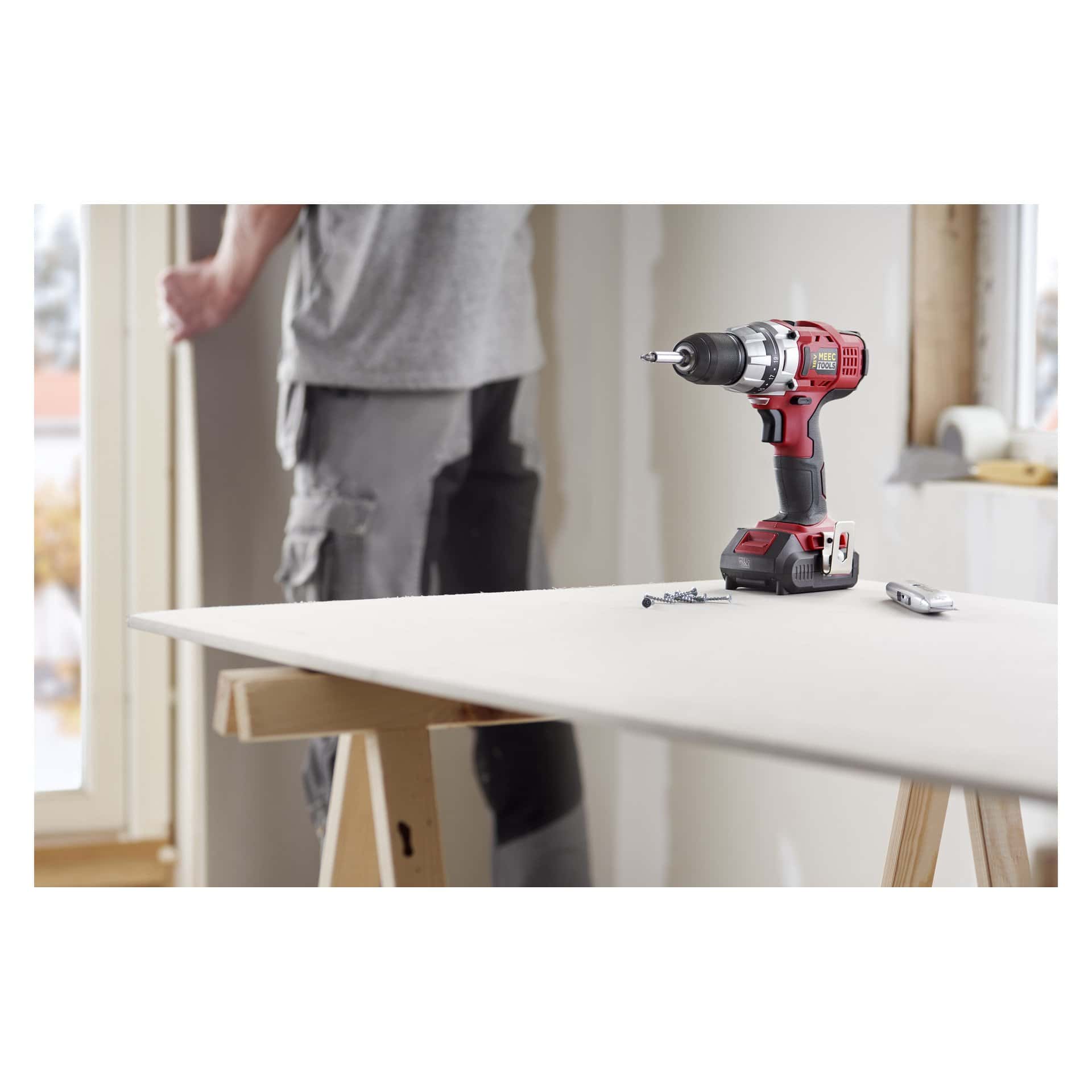 Skruvdragare Kit 18 V 35 Nm 2,0 Ah