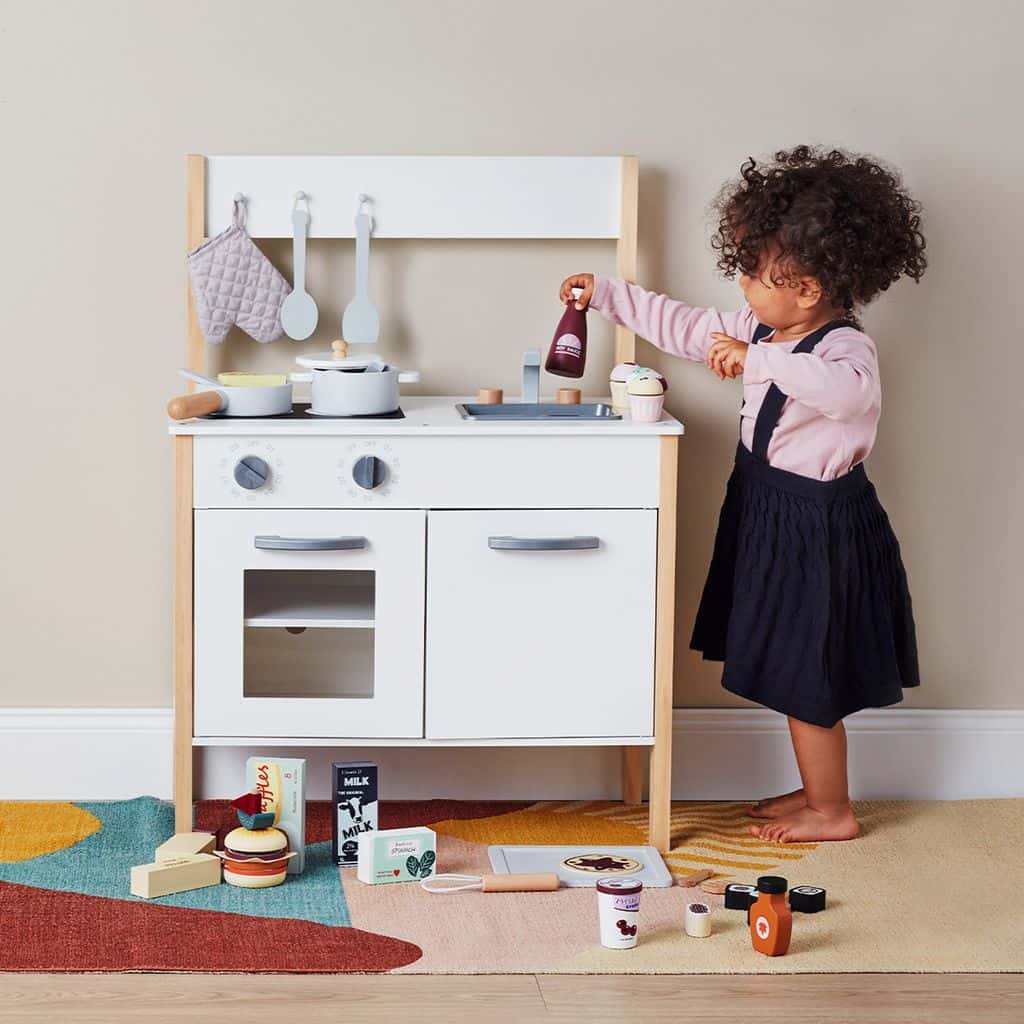 FSC 100% Klassiskt Skandinaviskt Leksakskök Vit