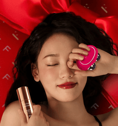 Få upp till 50 % rabatt på ett köp hos FOREO