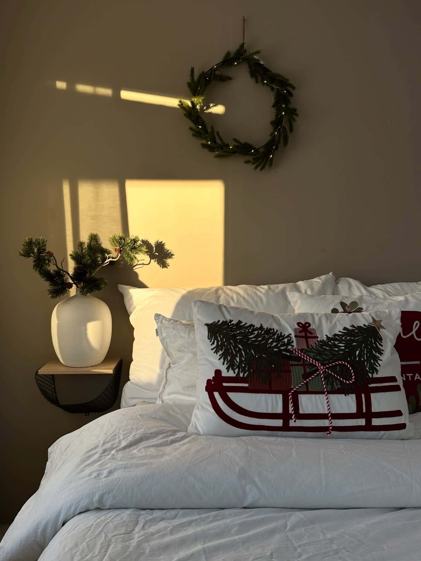 Red Multi Home Decoration Piece