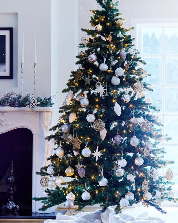 Newport 185cm Deluxe Christmas Tree