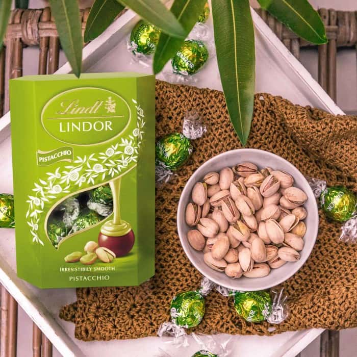 Lindt LINDOR Pistage Mjölkchoklad Praliner 200g