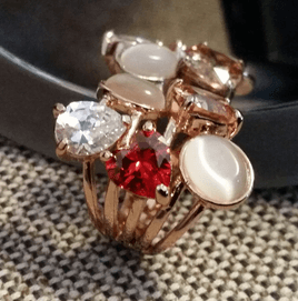 18k Guldpläterad Ring med Swarovski Kristaller