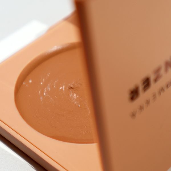 Velvet Finish Sculpting Cream Bronzer