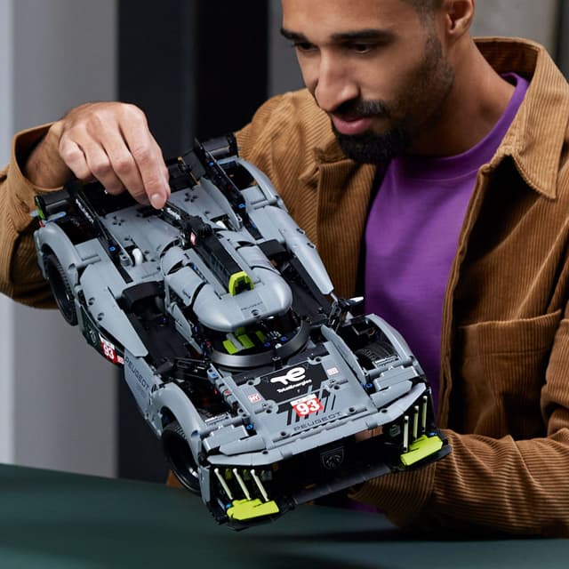 LEGO Technic PEUGEOT 9X8 Hybrid Hypercar