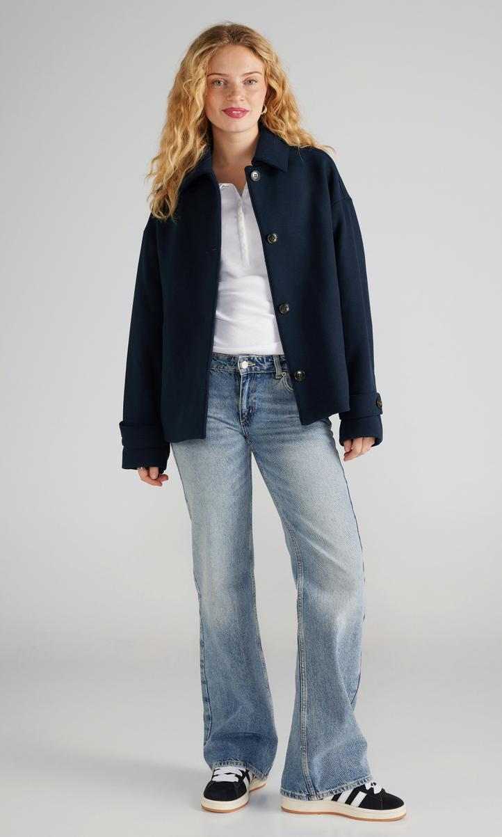 Kort marinblå ullblandad damkappa