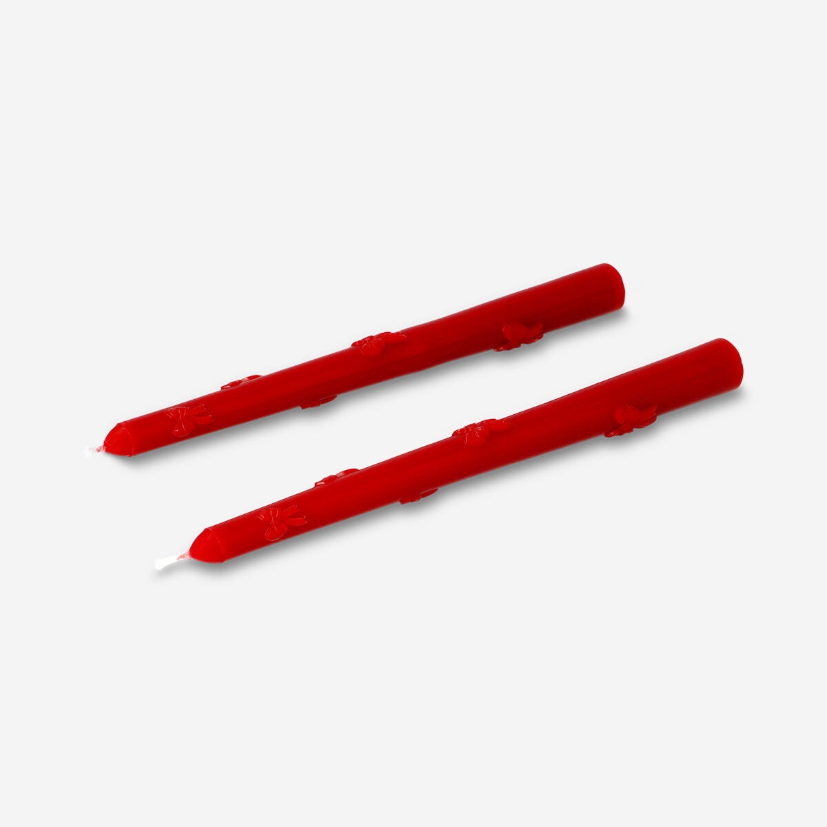 Röda middagsljus med präglade rosetter - 2 st