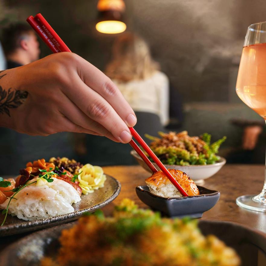 Sushi Yama 2 för 1 Deal på Crispy California Meal & Crispy Tofu Teriyaki Meal